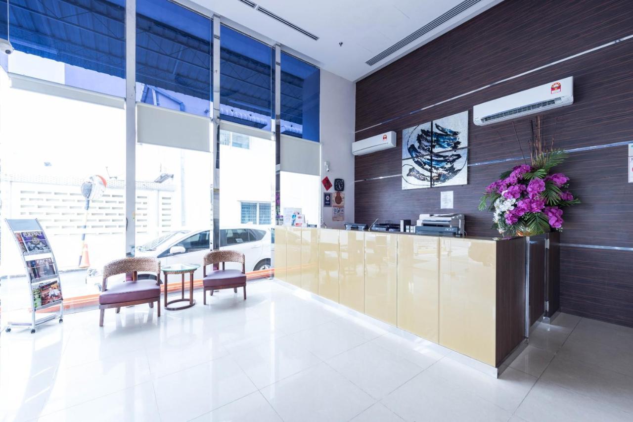 Oyo 89421 Pp Island Hotel George Town Buitenkant foto