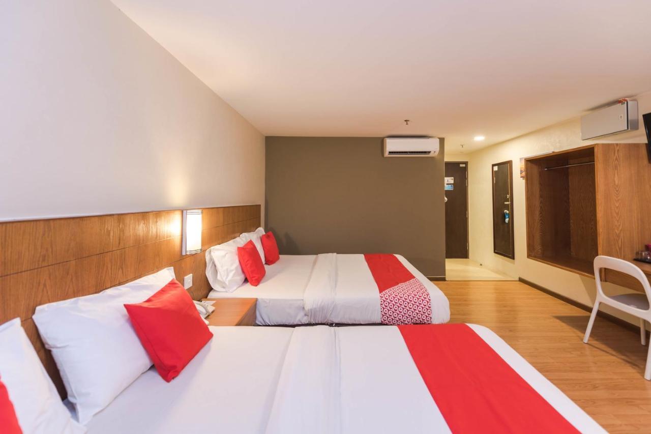 Oyo 89421 Pp Island Hotel George Town Buitenkant foto